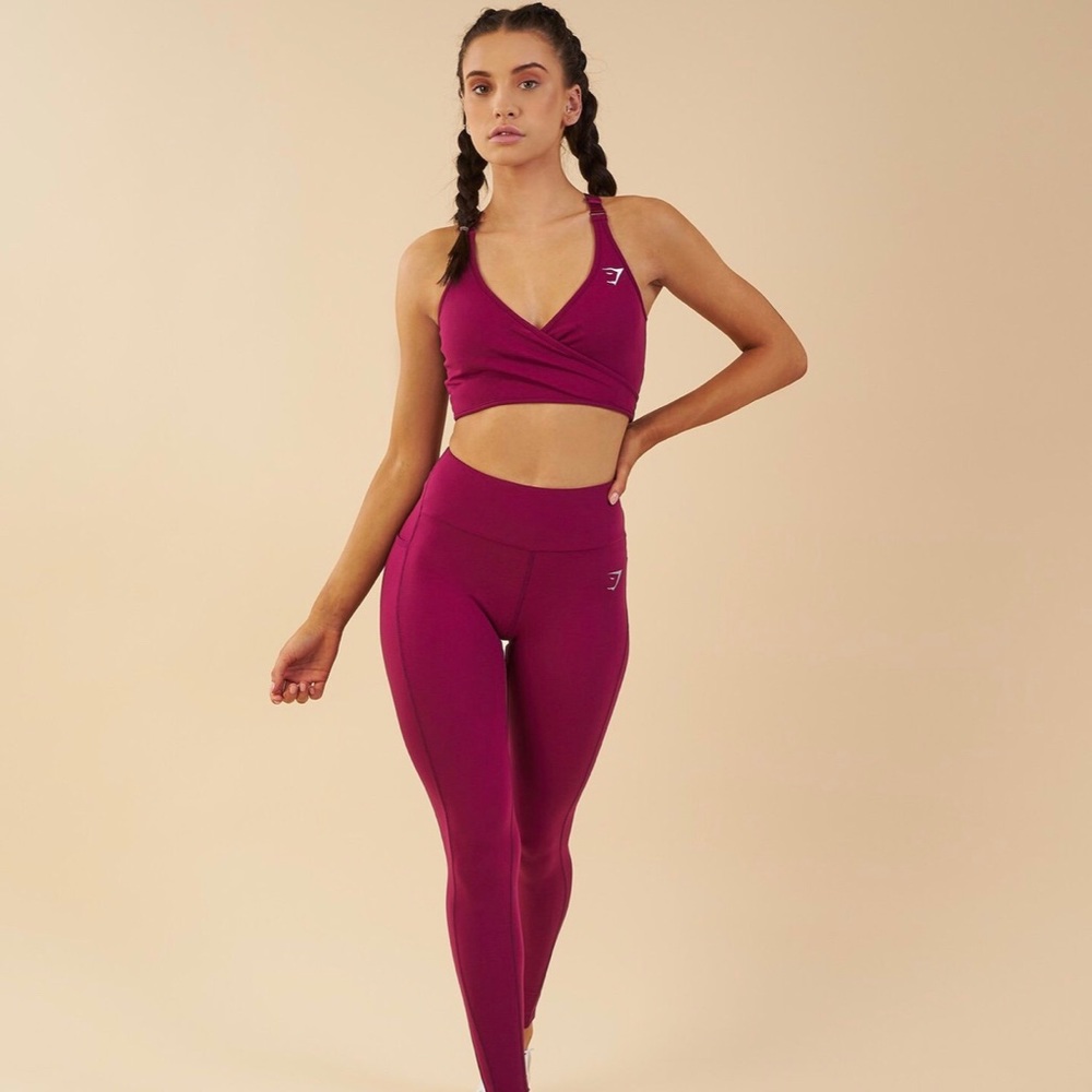 NWT Gymshark Elite Sports Bra - Deep Plum (Medium)